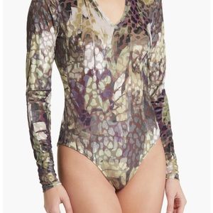 NWT Ted Baker Giadah V-Neck Long Sleeve Bodysuit